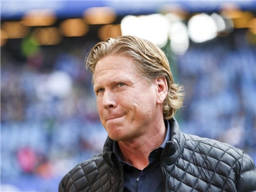 Markus Gisdol beklagt eine nicht angemessene Erwartungshaltung beim HSV. Foto: Christian Charisius