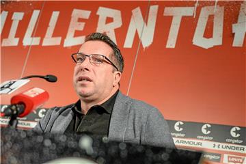 Markus Kauczinki soll den FC St. Pauli wieder in ruhigere Fahrwasser führen.