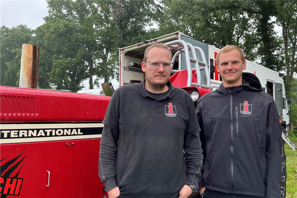 Regen bremst Traktoren aus: Halterner Tractor Pulling abgebrochen Markus Koop und Pascal Schmidt
