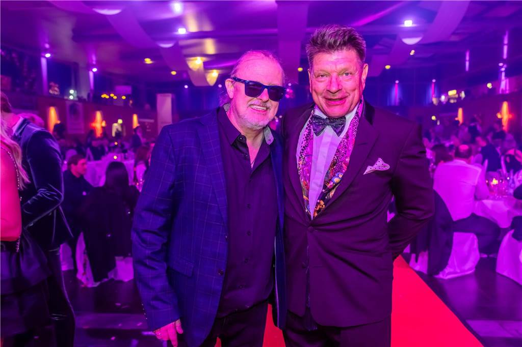 Die besten Bilder der Solidarfonds-Gala 2024: Feine Gäste feiern BVB, Hagedorn und Roland Kaiser