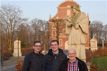 Markus Nienhaus-Elferink (l.), Matthias Terbrack (M.) und Johannes van den Berg engagieren sich in Zwillbrock – so wie eigentlich fast jeder, der dort wohnt.