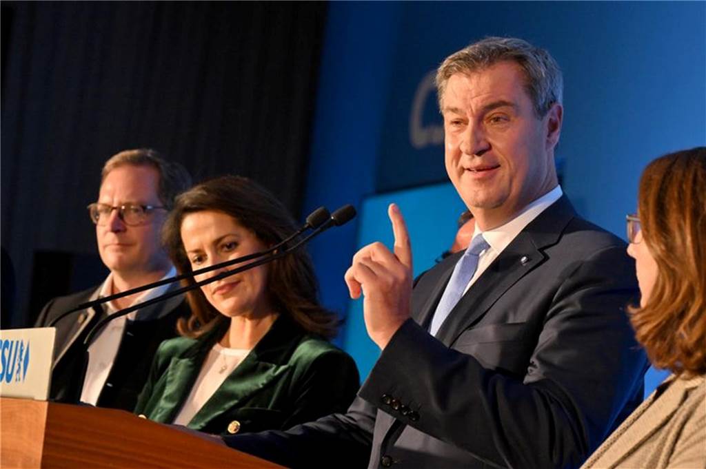 Landtagswahlen: CDU gewinnt in Hessen, CSU und Freie Wähler wollen in Bayern weiter regieren Markus Söder, Ministerpräsident von Bayern. Foto: Daniel Karmann/dpa