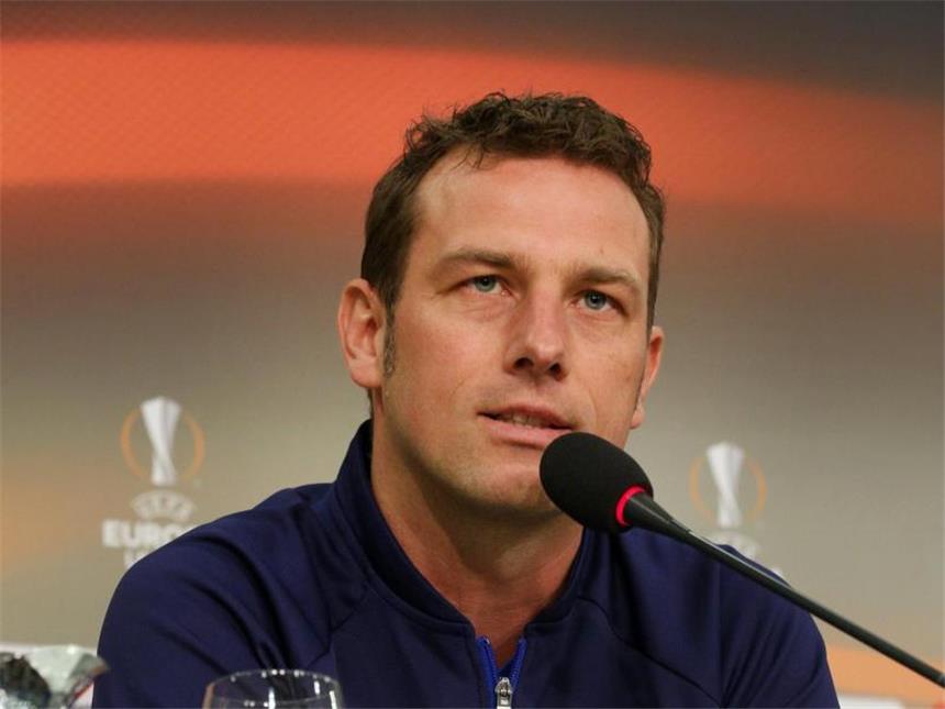 Weinzierl: "Alles möglich - brauchen ein frühes Tor" Markus Weinzierl steht mit dem FC Schalke 04 vor einem schwierigen Rückspiel gegen Ajax Amsterdam.