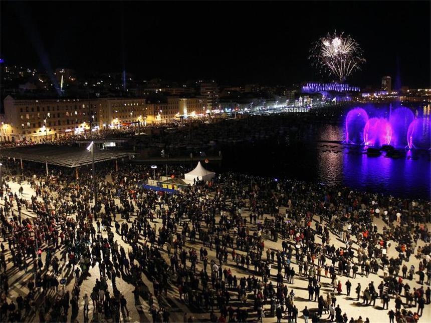 Kulturhauptstadt Marseille feiert Marseille feiert Kulturhauptstadt. Foto: Guillaume Horcajuelo