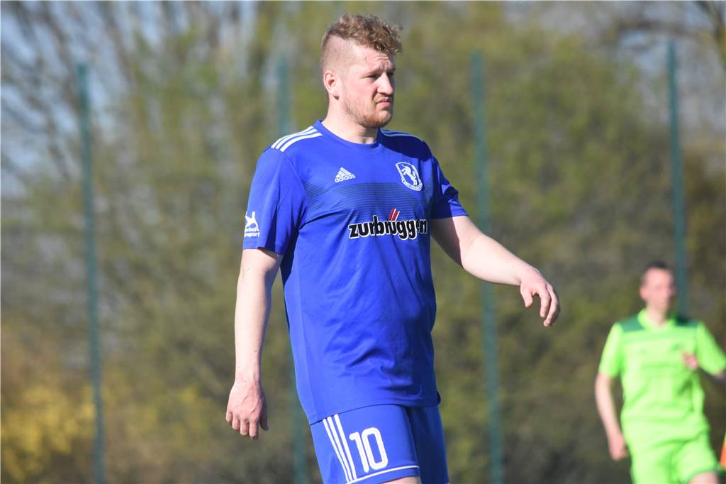 Martin Herbort: Neuntes Saisontor und 10 Euro in die Strafenkasse des BSV Heeren Martin Herbort ist zurück in Heeren. Nach TSC Eintracht Dortmund, Holzwickede und Oberaden spielt er in dieser Saison wieder beim BSV.