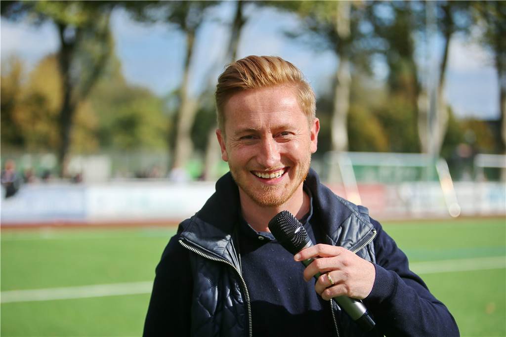 Wirtschaftliche Einbußen für Fußballvereine – werden die Spieler weiter bezahlt? Martin Janicki, der Vorsitzende und Stadionsprecher des SV Wacker Obercastrop.