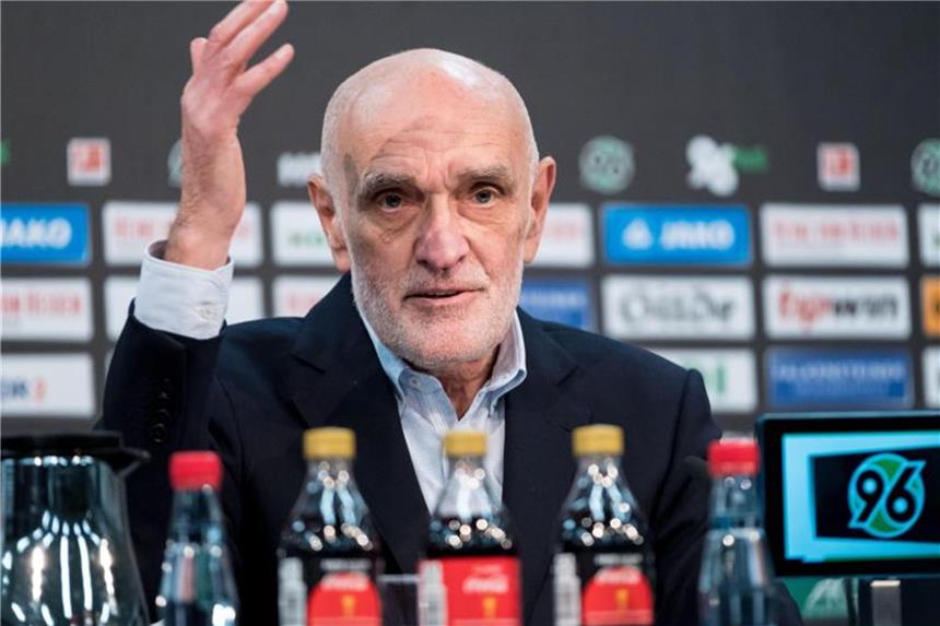Martin Kind kritisiert die Deutsche Fußball Liga (DFL). Foto: Peter Steffen