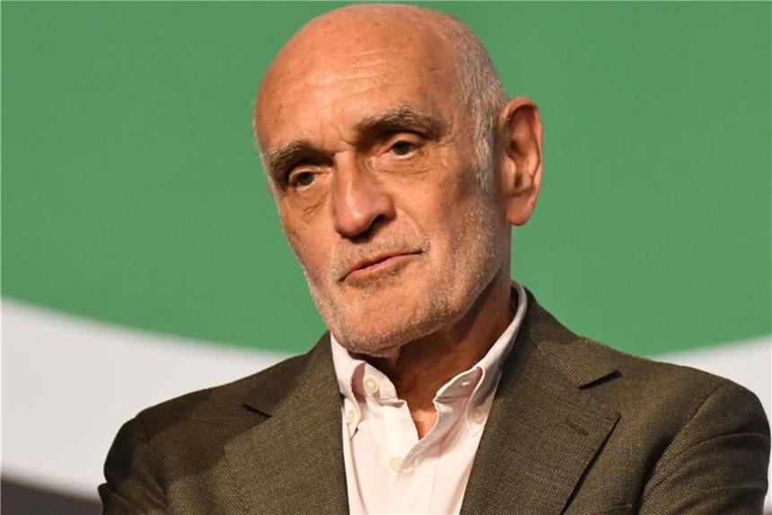 Martin Kind will wieder eine Ausnahmeantrag für die 50+1+Regel. Foto: Peter Steffen