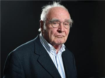 Martin Walser hält nicht viel von der Institution Kirche. Foto: Felix Kästle