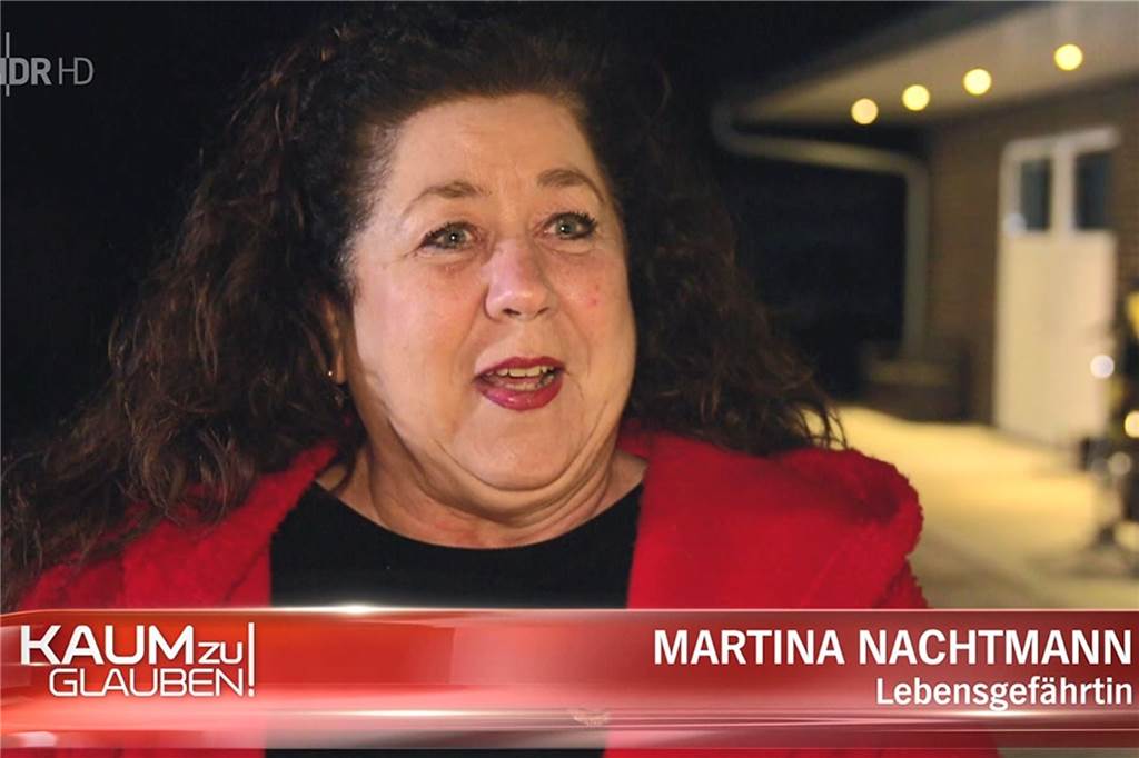 Promi-Rateteam von „Kaum zu glauben“ hatte bei Diskallicos Geheimnis keine Chance Martina Nachtmann, die Lebensgefährtin von Karl Jehle, kam im Einspielfilm zu Wort und saß auch in Hamburg im Publikum.