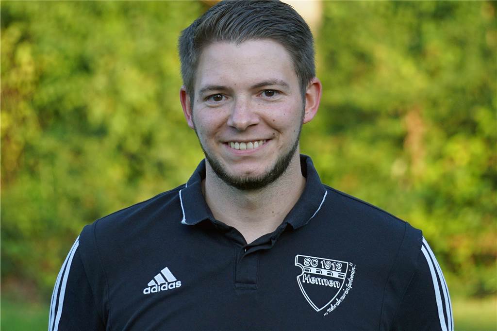 Sportlicher Leiter eines Bezirksligisten fühlt sich „veräppelt“ und attackiert Staffelleiter Marvin Horn, Sportlicher Leiter des SC Hennen.