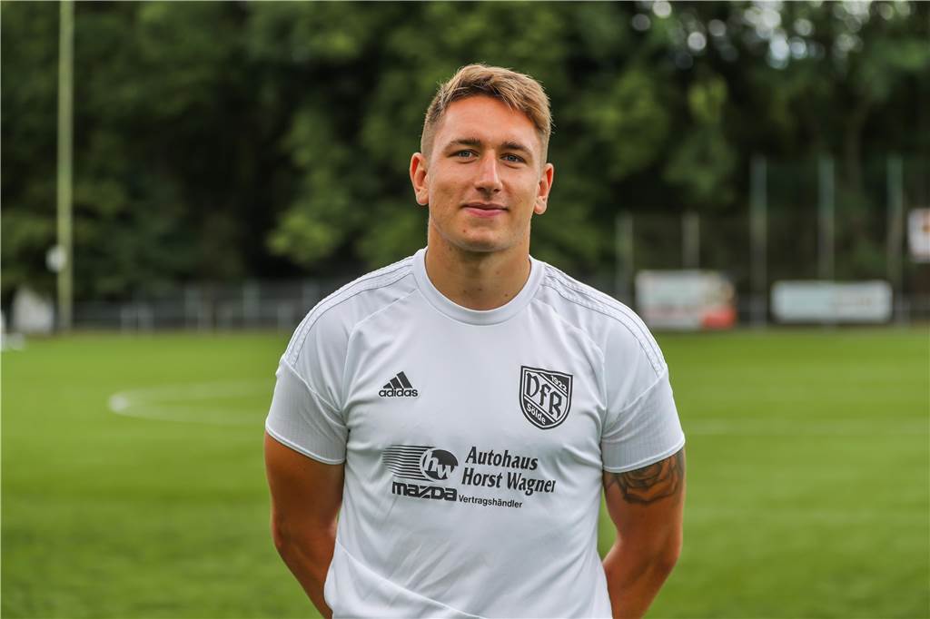 Bruder-Duo mischt Dortmunder Amateurfußball auf und hat dem ASC mal sechs Tore eingeschenkt Marvin Koschinski spielt beim VfR Sölde.