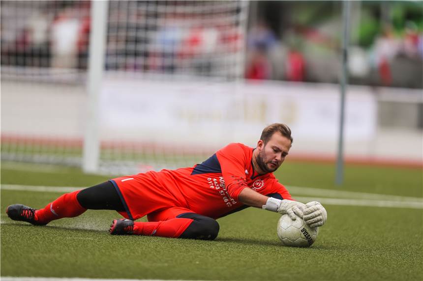 Fußballer des Spieltags : Marvin Kröger bleibt in Kemminghausen, bis die Landesliga erreicht ist Marvin Kröger ist die Nummer eins beim VfL Kemminghausen.