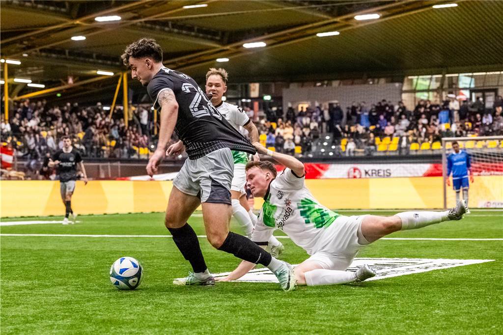 FC Brünninghausen erhält Verstärkung für die Endrunde: Marvin Pietryga (l.) rückte in den Kader des FC Brünninghausen.