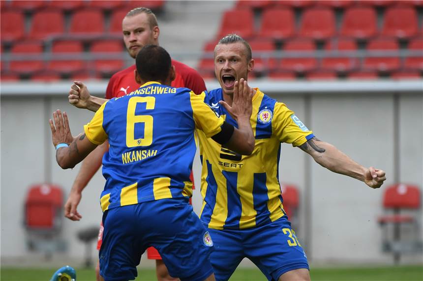Der 1. FC Kaiserslautern spielt wieder unentschieden - Marvin Pourié setzt Serie fort Marvin Pourié, hier noch im Trikot von Eintracht Braunschweig, setzte am Samstag eine Serie fort.