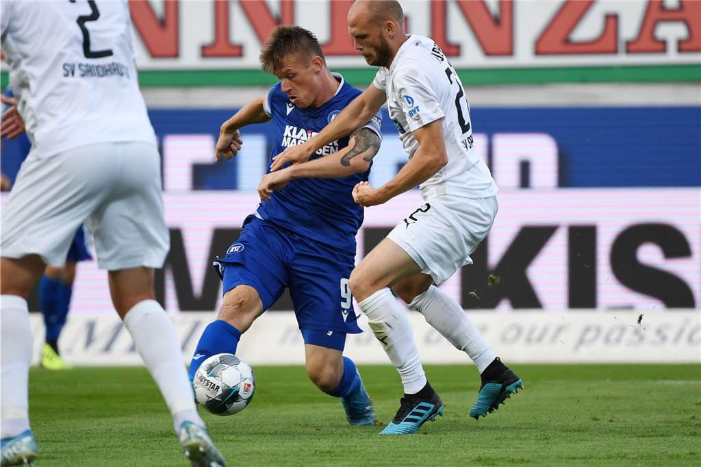 Zwei Werner dürfen trotz des Sport-Lockdowns weiterhin Fußball spielen Marvin Pourié ist aktuell sportlich mit Kaiserslautern nicht gut drauf.