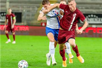Marvin Pourié und der1.  FC Kaiserslautern mussten einen weiteren Rückschlag hinnehmen.
