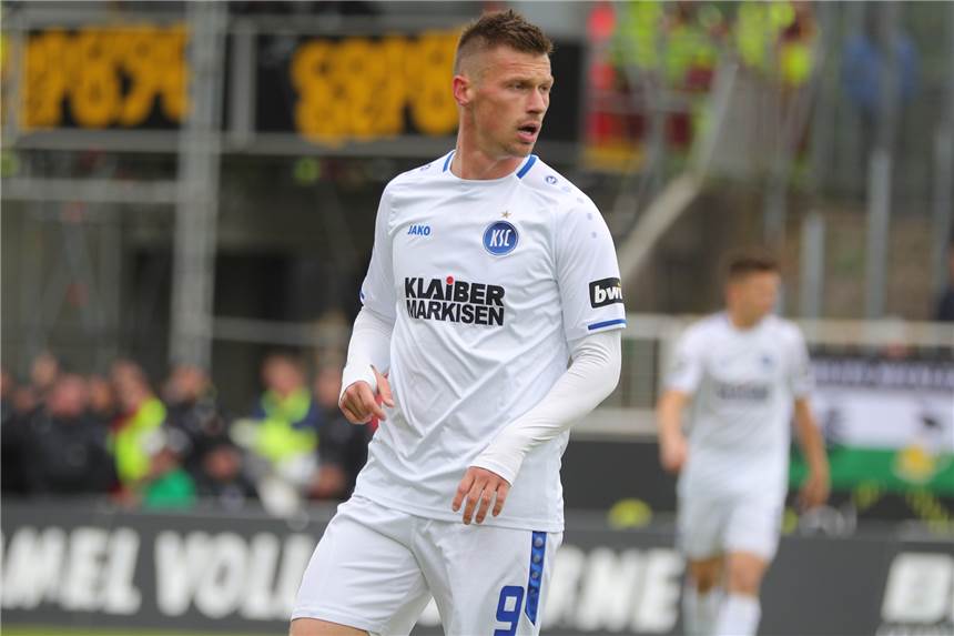 FC Kaiserslautern und Marvin Pourié schocken den Tabellenführer nur kurz Marvin Pourié wollte den erfolgreichen Monat November mit dem FC Kaiserslautern fortsetzen.