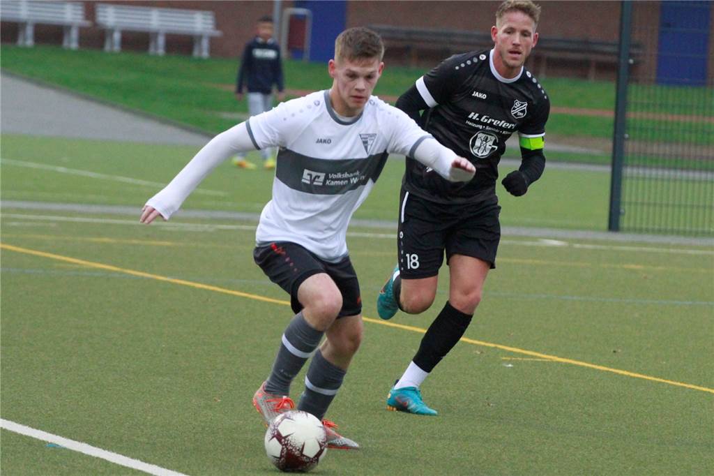 Führungsspieler des Werner SC spricht Klartext Marvin Stöver (l.) kassierte mit dem WSC in der aktuellen Saison schon 39 Gegentoren.