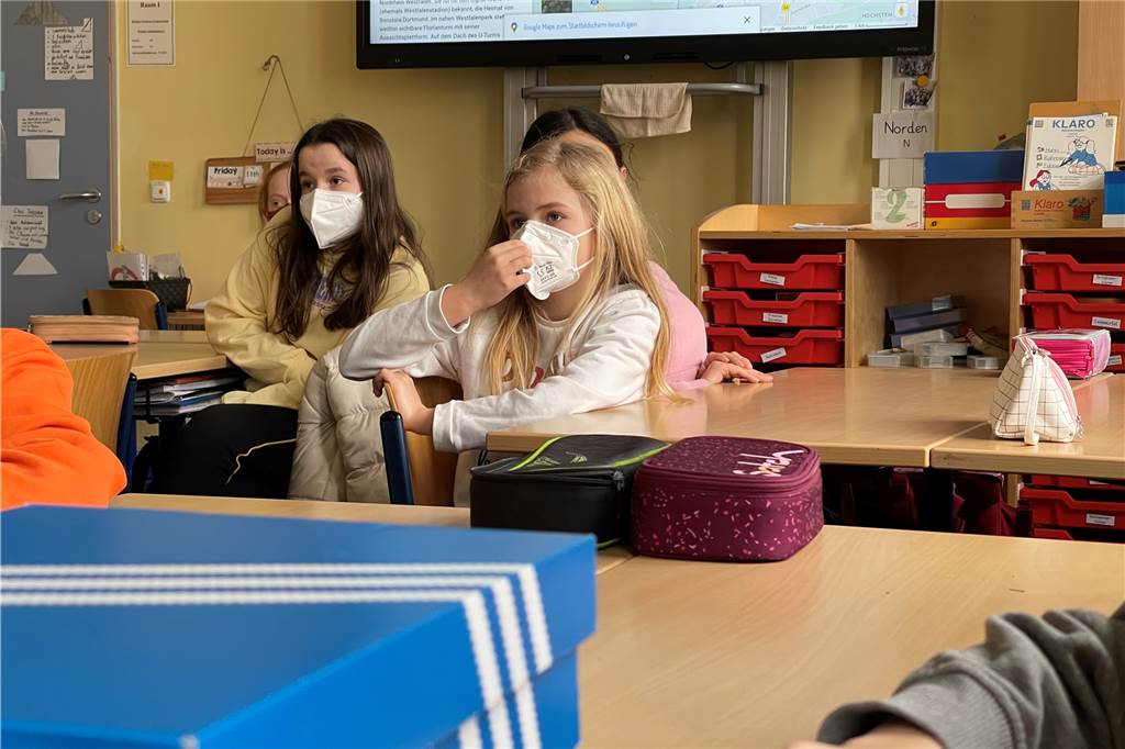 Dortmunder Kinder über die Pandemie: „Es wird nicht genug auf uns geachtet“ Maskenpflicht im Unterricht - viele Kinder haben sich daran gewöhnt, aber sie stört sie auch.