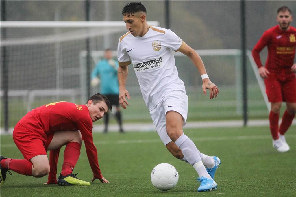 Türkspor verlängert mit dem Top-Torjäger - der wollte aber höher spielen Mateus Ajala Cardoniz hat seinen Vertrag bei Türkspor Dortmund verlängert.