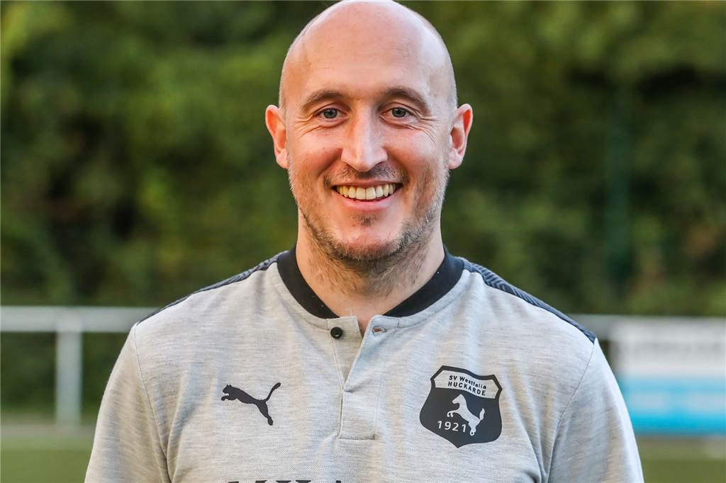 Westfalia Huckarde fällt in ein Loch, in dem der Trainer das Team sehen will Mathias Tomaschewski sah sich einer herausfordernden Vorbereitung ausgesetzt.