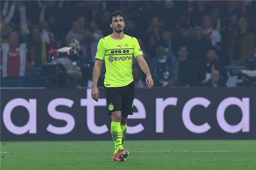 0:4 - Amsterdam zeigt dem BVB in allen Bereichen die Grenzen auf Mats Hummels kassierte mit dem BVB in Amsterdam einen herben Rückschlag.