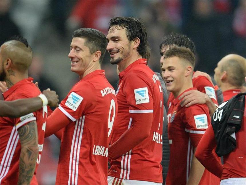 Die Sprüche zum 12. Bundesliga-Spieltag Mats Hummels ordnet den Arbeitssieg der Bayern ein. Foto: Andreas Gebert