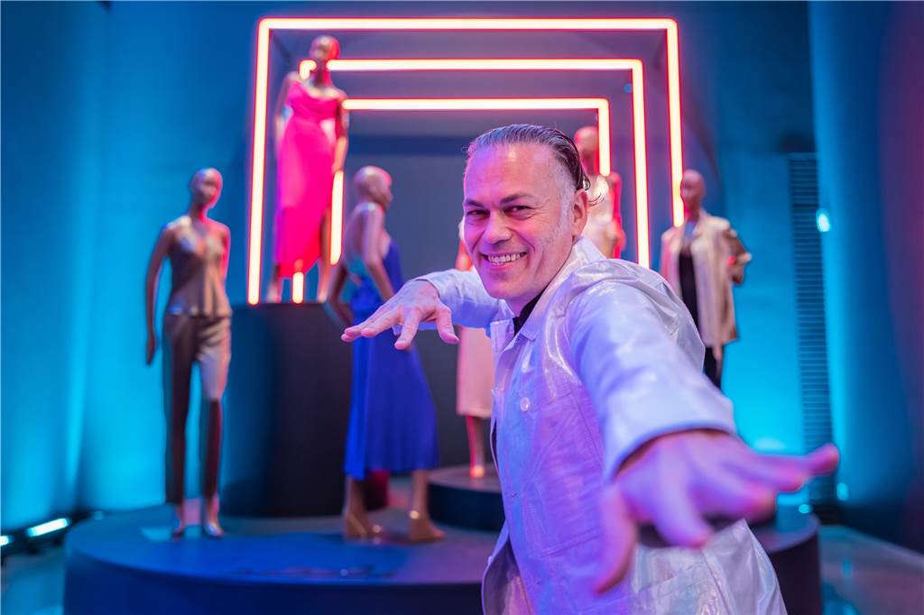Das Studio 54 glitzert im U-Turm Matthew Yokobosky hat das Disco-Feeling.
