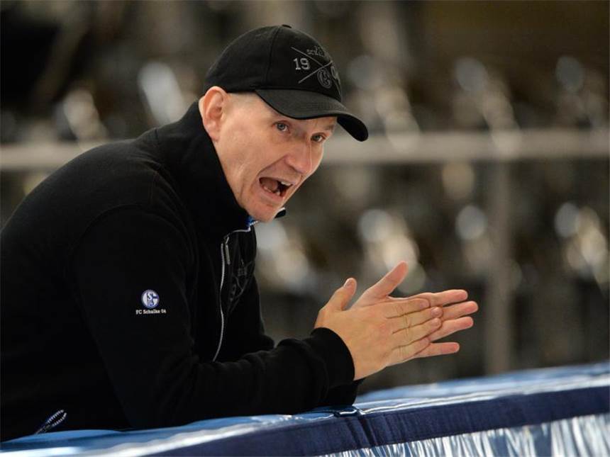 Pechstein-Partner als Mentalcoach: Storl will aus der Krise Matthias Große soll David Storl motivieren. Foto: Soeren Stache