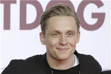 Matthias Schweighöfer macht sich für die Leichtathletik-Europameisterschaften der Behinderten stark. Foto: Jörg Carstensen