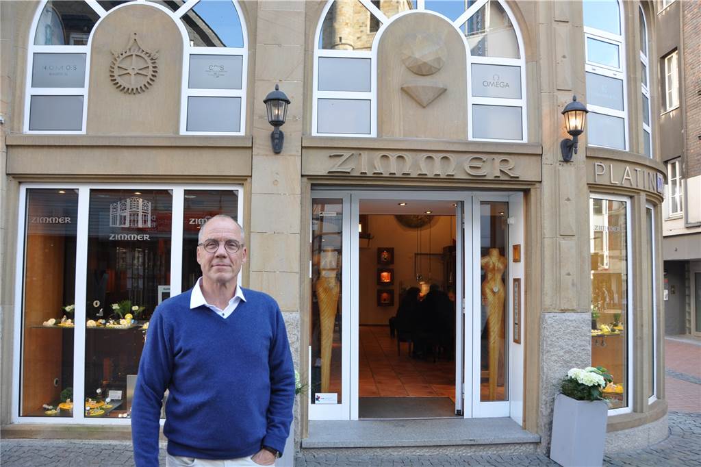 Altstadt-Verein Casconcept wählt vier junge Mitglieder in den Vorstand Matthias Zimmer bleibt Vorsitzender der Standortgemeinschaft Casconcept in der Castroper Altstadt.