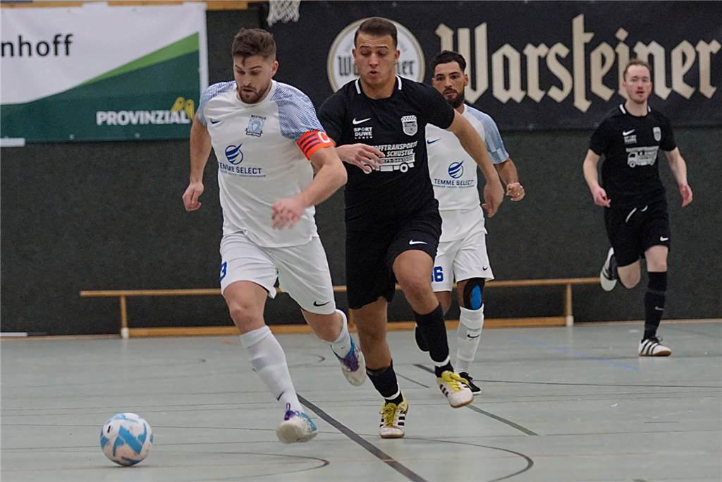 Maurice Temme (l.) kämpfte mit Westfalia Dortmund bei den Warsteiner Masters um den Titel mit.