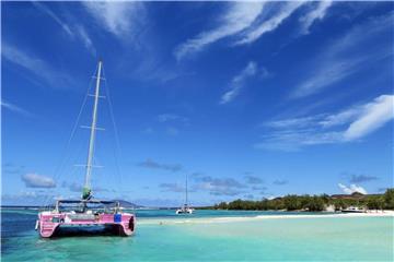 Mauritius im Indischen Ozean ist ein Traumziel, um dem deutschen Winter zu entfliehen. Die Reiseveranstalter haben schon viele Hotels auf der Insel für die Saison 2018/19 in ihren Buchungssystemen freigeschaltet. Foto: Simone A. Mayer