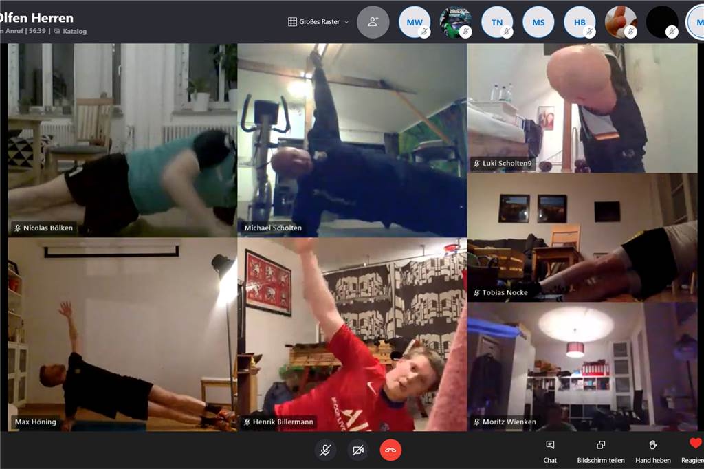 Handball-Profi trainiert SuS Olfen via Skype - und die Ruhr Nachrichten quälen sich mit Max Höning (u.l.) leitete das Training am Freitagabend.