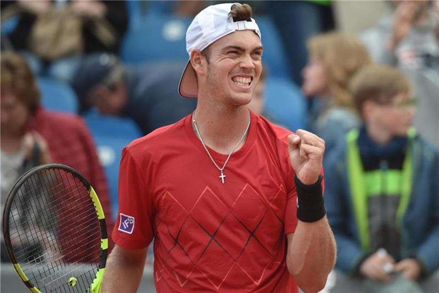 Achtelfinal-Aus für Tennisprofi Marterer in Lyon Maximilian Marterer jubelt über sein Erstrunden-Sieg gegen Gael Monfils. Foto: Angelika Warmuth