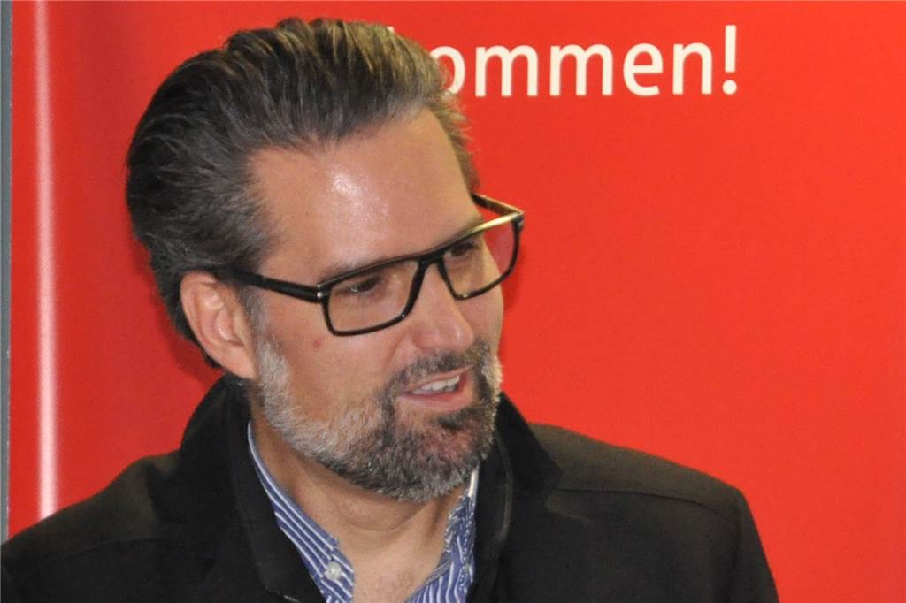 Colani-Ufo in Brambauer: Einzigartiges Symbol mit Schattenseiten Maximilian Püschel war einer der ersten Mieter im Ufo - und einer der letzten.