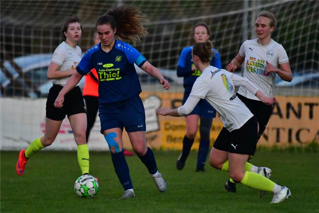 Traum vom Finale ausgeträumt: SV Herberns Frauen scheitern an BW Aasee Maya Przybilla und der SV Herbern sind knapp am Finaleinzug vorbeigeschrappt.