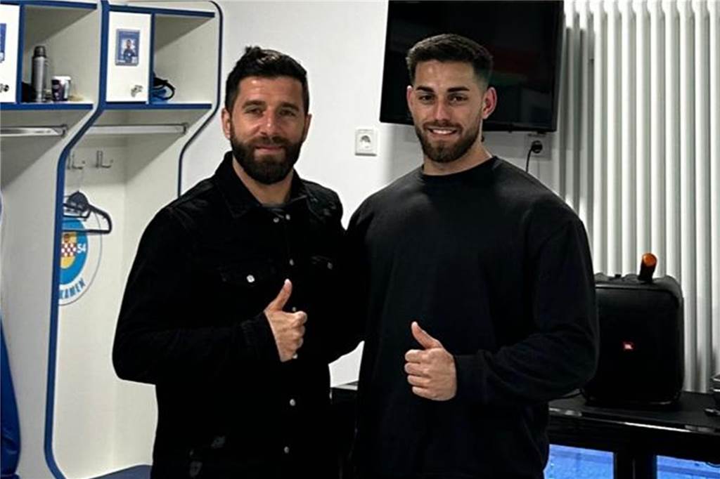 VfL Kamen rüstet sich für die neue Saison: Torjäger aus der Kreisliga verpflichtet Mehmet Kara (rechts) freut sich auf Serhat Yilmaz.