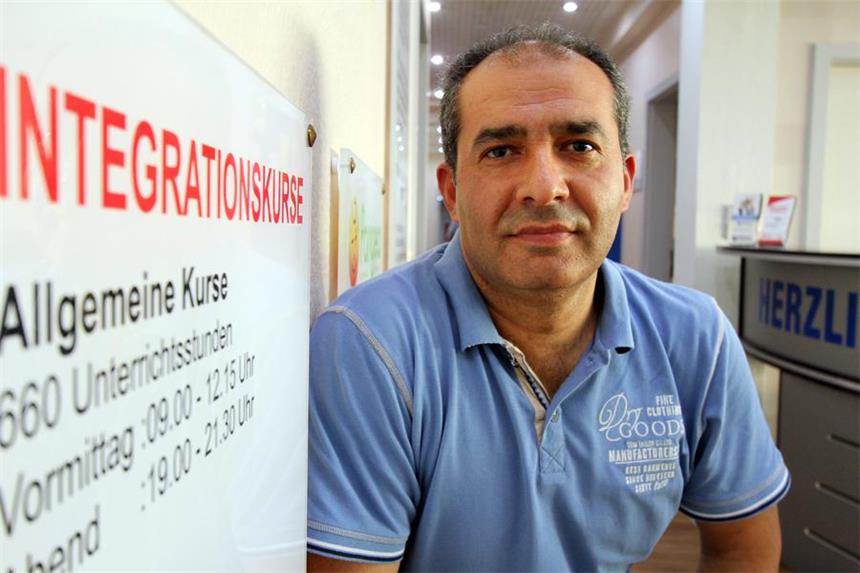 Mitglieder der Gülen-Bewegung spüren sozialen Druck Mehmet Özcan vom Westfalia-Bildungszentrum spricht im Interview über die Folgen des Putschversuchs Mitte Juli in der Türkei für das Zusammenleben der Türken in Dortmund.