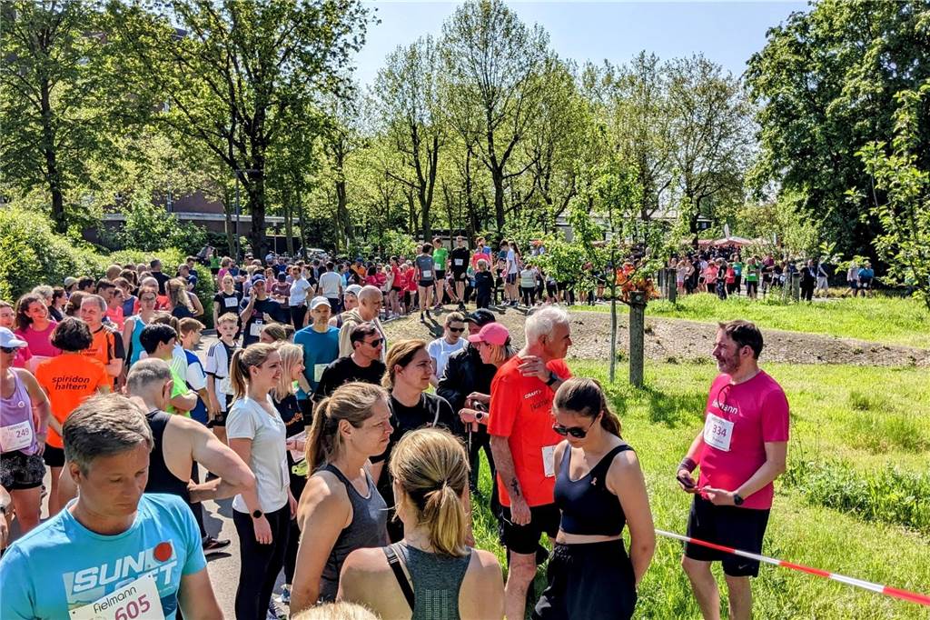 Kampf gegen den Brustkrebs: Sponsorenlauf brachte 24.000 Euro ein Laufteilnehmer