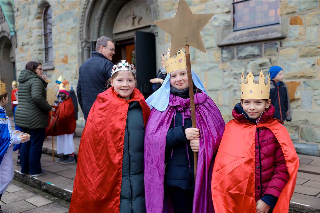 Rekord! Sternsinger sammeln fast 50.000 Euro in Kirchhellen Mehr als 250 Kinder klopften an den Türen in Kirchhellen, Grafenwald und Feldhausen