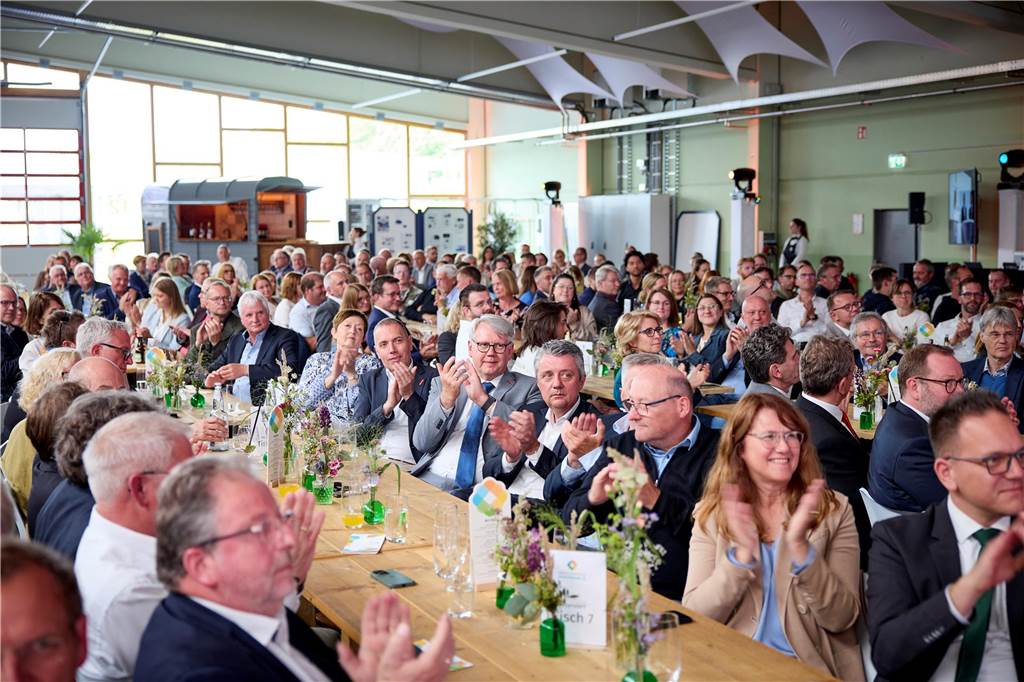 Start-up-Unternehmen: Innovationspreis Münsterland für Bear Machines Blick ins Publikum
