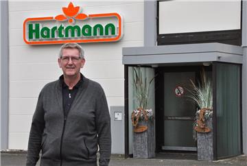 Mehr als 80 Jahren bestand das familiengeführte mittelständische Unternehmen, doch jetzt ist Schluss: Heinz-G. Hartmann schließt zum Jahresende seinen Großhandel für Floristen- und Dekorationsbedarf an der Marienstraße.