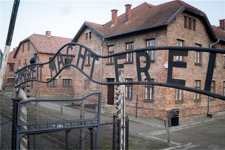 Antisemitische Schmierereien in Auschwitz-Birkenau Mehrere historische Gebäude der NS-Gedenkstätte Auschwitz-Birkenau sind mit antisemitischen Parolen beschmiert worden.