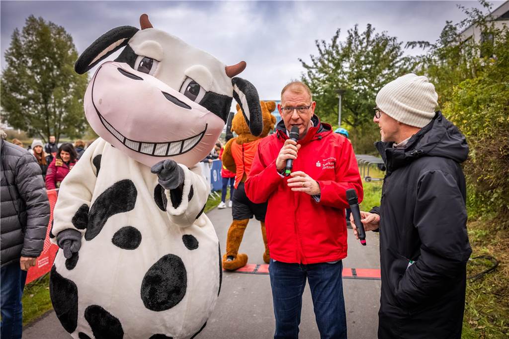 Mehrere Tausend Zuschauer feuerten die Läuferinnen und Läufer beim Sparkassen-Phoenix-Halbmarathon am 3. Oktober an.