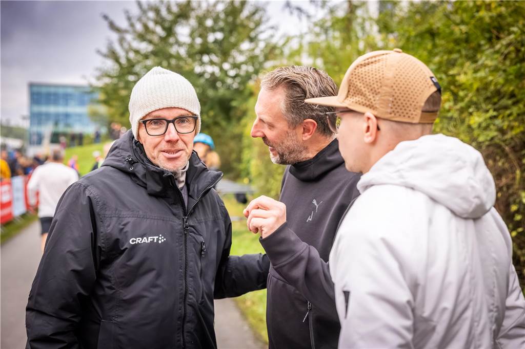 Mehrere Tausend Zuschauer feuerten die Läuferinnen und Läufer beim Sparkassen-Phoenix-Halbmarathon am 3. Oktober an.