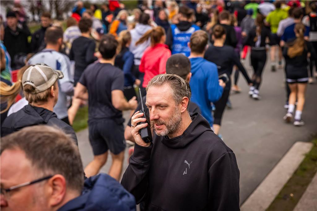 Mehrere Tausend Zuschauer feuerten die Läuferinnen und Läufer beim Sparkassen-Phoenix-Halbmarathon am 3. Oktober an.