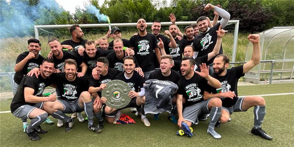Die besten Bilder von Grün-Weiß Barkenbergs Aufstiegsjubel Meister! In Sickingmühle machte Grün-Weiß Barkenberg am Sonntag die Rückkehr in die Kreisliga A perfekt.