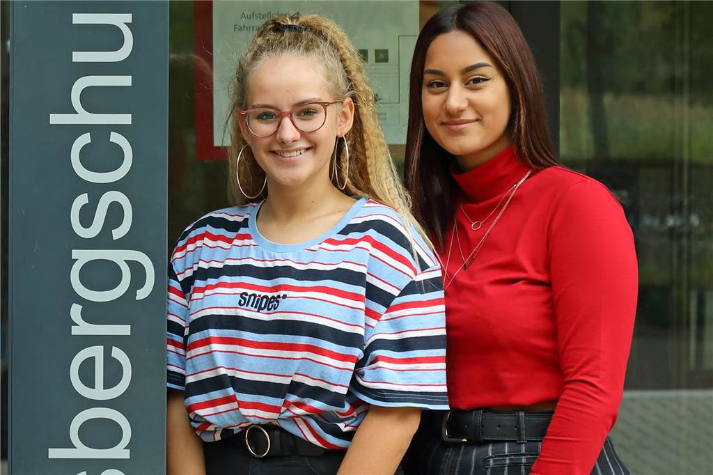 Melanie Schukow und Melda Göncu sind Sprecherinnen der Schülerschaft der Losbergschule.